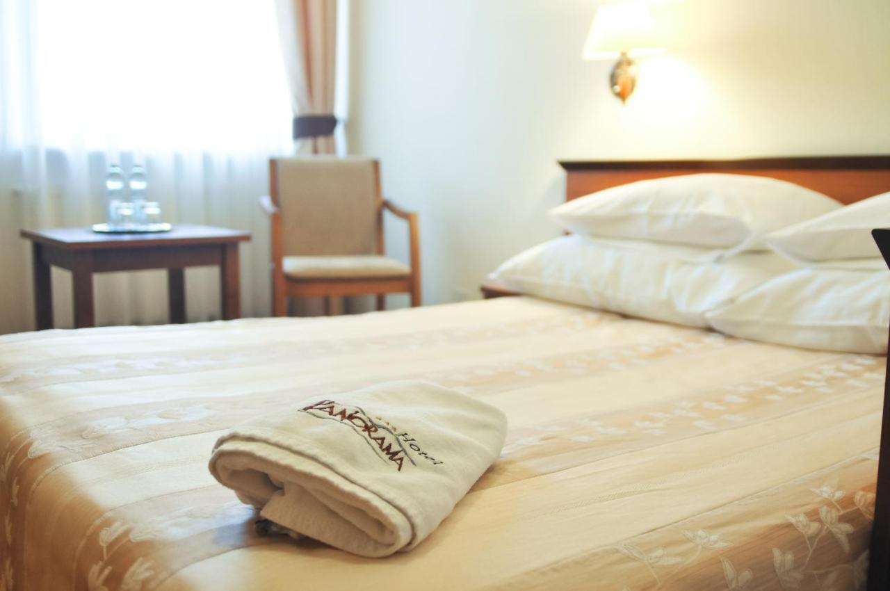 Hotel Panorama Ostrowiec Świętokrzyski Kültér fotó
