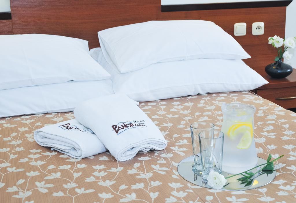 Hotel Panorama Ostrowiec Świętokrzyski Kültér fotó