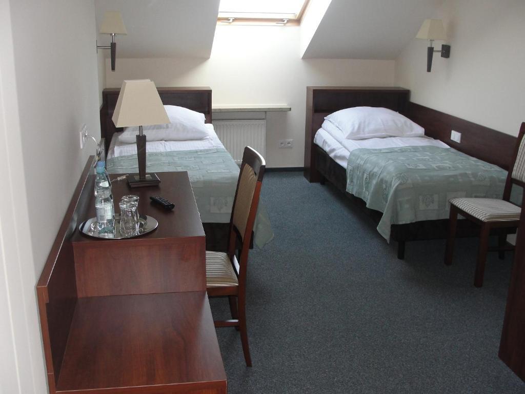 Hotel Panorama Ostrowiec Świętokrzyski Kültér fotó