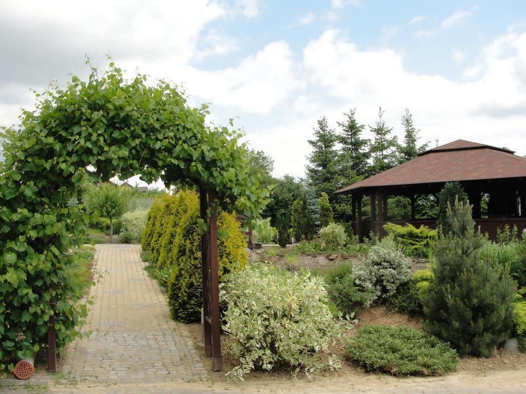 Hotel Panorama Ostrowiec Świętokrzyski Kültér fotó