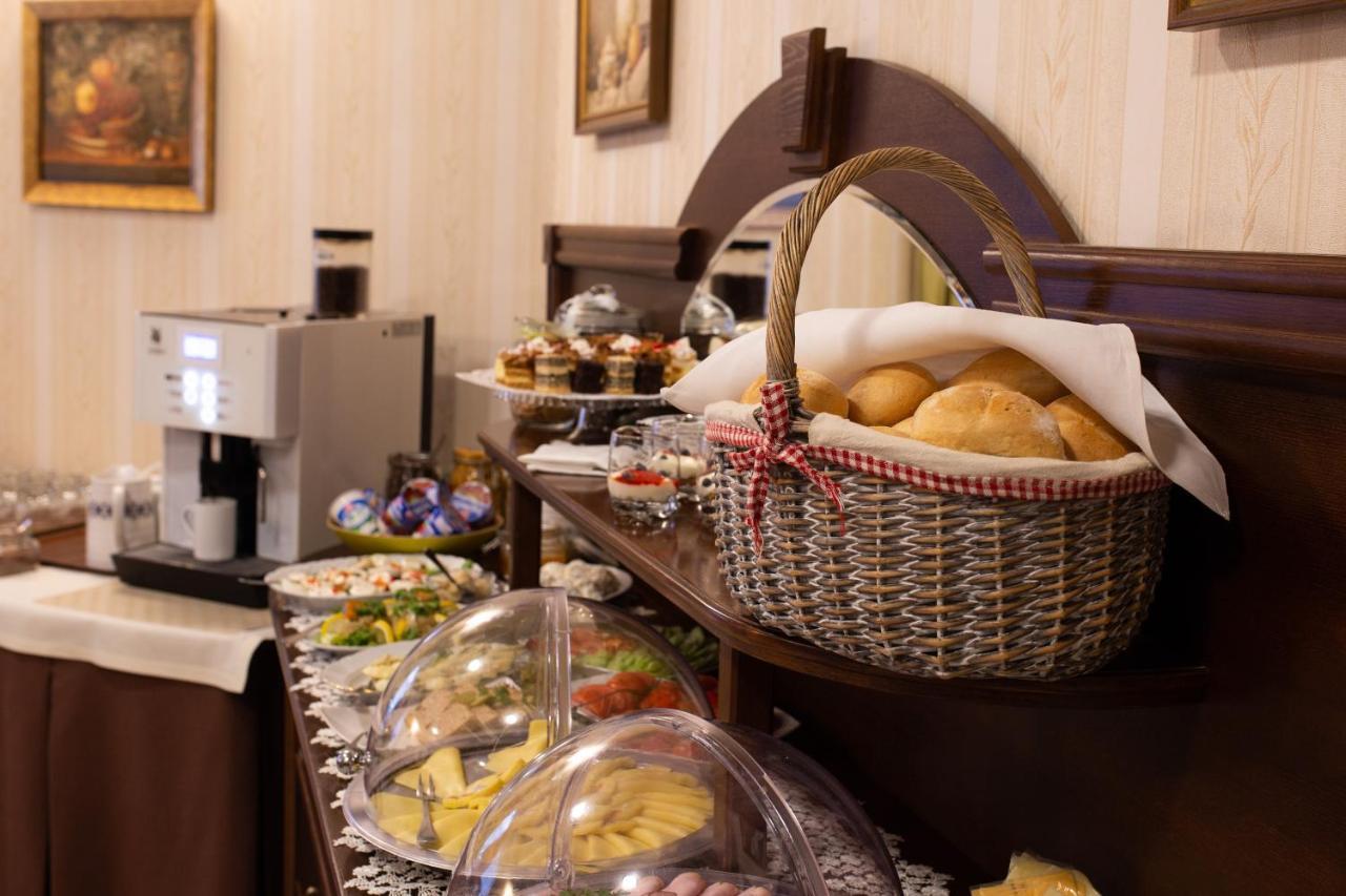Hotel Panorama Ostrowiec Świętokrzyski Kültér fotó